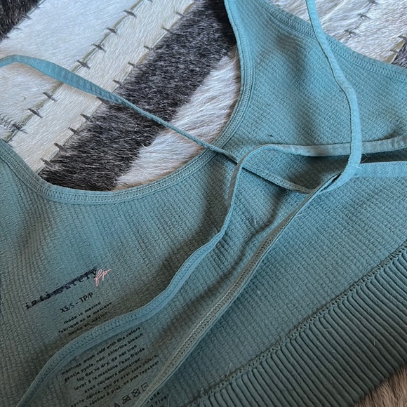 NWT intimately fp backless bralette in green‎ - Picture 4 of 5